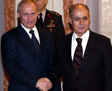 Οικονομικές συμφωνίες στο επίκεντρο της επίσκεψης Πούτιν στην Αγκυρα