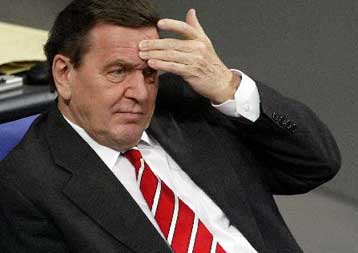 Η Κίνα πρώτος σταθμός της ασιατικής περιοδείας του Γκέρχαρντ Σρέντερ