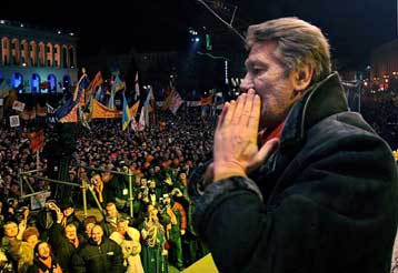 Περιορισμένη συμφωνία μεταξύ κυβέρνησης και αντιπολίτευσης στην Ουκρανία