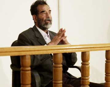 Μετά τις εκλογές στο Ιράκ η δίκη του Σαντάμ Χουσεΐν