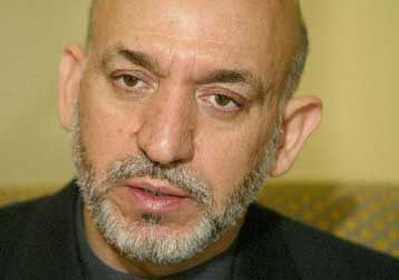 Ορκωμοσία Καρζάι στο Αφγανιστάν παρουσία Τσέινι και Ράμσφελντ