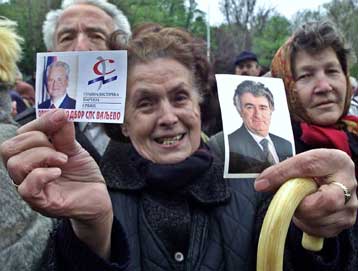 «Πριμ» στους καταζητούμενους που θα παραδοθούν στο ICTY προσφέρουν οι Σερβοβόσνιοι