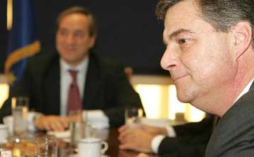 Συμφωνία για συλλογική λύση στο ασφαλιστικό των τραπεζών «δείχνει» ο Τ.Αράπογλου