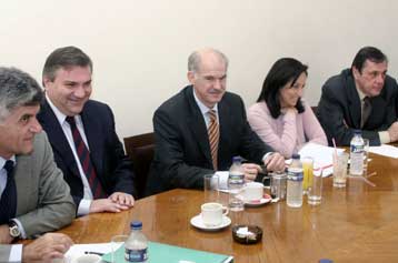 Στηρίζουμε κάθε αποτελεσματικό μέτρο για τη διαφάνεια, τονίζει ο Γ.Παπανδρέου