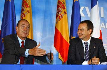 Σρέντερ και Σιράκ θα συμμετάσχουν στην εκστρατεία υπέρ του Ευρωσυντάγματος