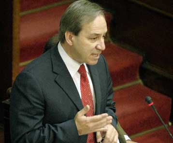 Εξαντλεί το όριο των ενισχύσεων, εκτιμά για τον αναπτυξιακό νόμο η κυβέρνηση