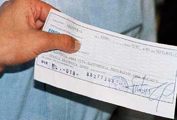 Πάνω από 1 δισ. ευρώ ακάλυπτες επιταγές και απλήρωτες συναλλαγματικές