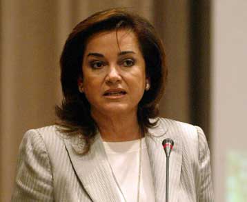 Στόχος να κλείσει το κέντρο της Αθήνας για τα ΙΧ, δήλωσε η Ντόρα Μπακογιάννη