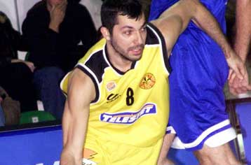 Ξεκίνησε με Μασλαρινό και συνεχίζει με Τρεντ ο Πανελλήνιος