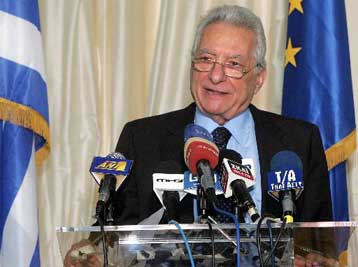 Δεν θα μεταβούν Έλληνες στρατιωτικοί στο Ιράκ επανέλαβε στο ΝΑΤΟ ο ΥΠΕΞ