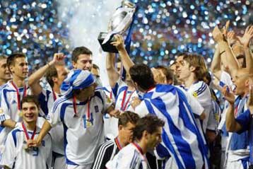 Καλύτερη ομάδα του 2004 η εθνική Ελλάδας ποδοσφαίρου σύμφωνα με το World Soccer