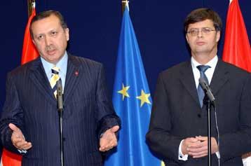 Πριν από τις 17/12 μπορεί να υπάρξει αναγνώριση της Κύπρου από την Τουρκία, λέει η ΕΕ