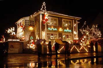 Κίνδυνος μπλακ-άουτ στις γραμμές DSL από τα χριστουγεννιάτικα λαμπάκια