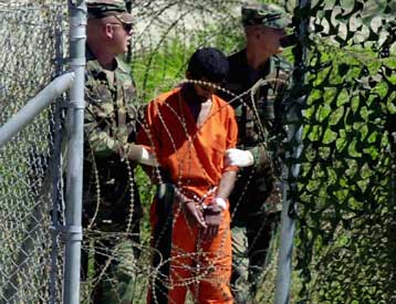 Βασανιστήρια καταγγέλλει Βρετανός κρατούμενος στη βάση του Γκουαντάναμο