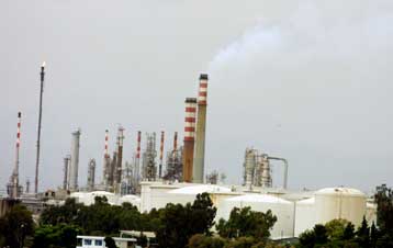 Ακριβότερα κατά 10% θα πωλούνται τα (νέα) καύσιμα από τον προσεχή Ιανουάριο