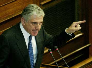 Κατηγορούμενη στην Εξεταστική είναι η ΝΔ, αντεπιτίθεται ο Γιάννος Παπαντωνίου