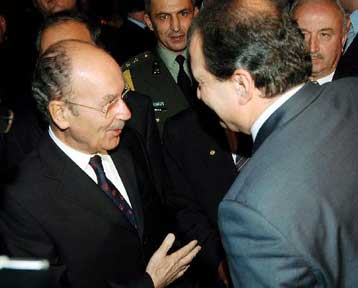 Συγκίνηση, αλλά και ερωτήματα για το νέο Πρόεδρο στην τελευταία δεξίωση Στεφανόπουλου