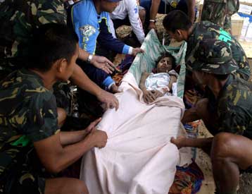 Έντεκα νεκροί και 30 τραυματίες από έκρηξη βόμβας στις Φιλιππίνες