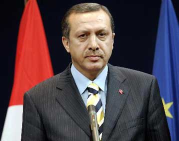 Σκληρή ρητορική Ερντογάν κατά της Κύπρου – Επιμένει για πλήρη ένταξη Τουρκίας στην ΕΕ