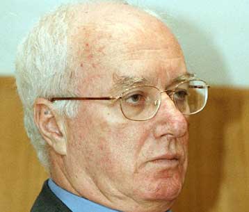 Στον ανακριτή για απολογία τα μέλη της ΔΕΚΑ Χρηματιστηριακής