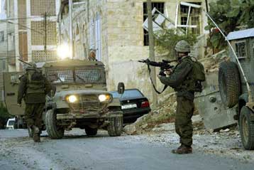 Αποσύρονται τα ισραηλινά στρατεύματα κατά τη διάρκεια των παλαιστινιακών εκλογών