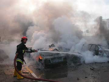 Έκρηξη παγιδευμένου αυτοκινήτου στη Δαμασκό με δύο τραυματίες