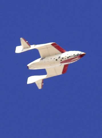 Το πρώτο πολιτικό διαστημόπλοιο φτάνει στο όριο του Διαστήματος