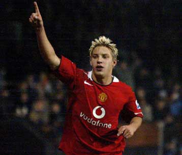 Ο Ντιόπ έστειλε την Μάντσεστερ δέκα βαθμούς μακριά από την κορυφή