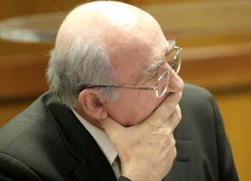 Παρατείνεται το προσωρινό καθεστώς έκδοσης οικοδομικών αδειών