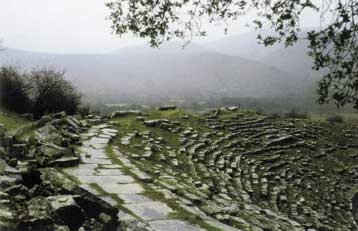 Επαναλειτουργεί, παρά τα προβλήματα, το αρχαίο θέατρο Δωδώνης