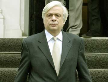 Στη Νομαρχιακή Αυτοδιοίκηση από το 2006 τα έσοδα από ΦΠΑ και τέλη κυκλοφορίας