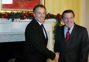 Συναντήσεις Μπλερ με Σρέντερ-Μπερλουσκόνι εν όψει της Συνόδου Κορυφής της ΕΕ