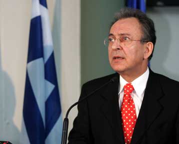 Ικανοποιημένος για τη συγκράτηση των τιμών στην αγορά εμφανίζεται ο Δ.Σιούφας