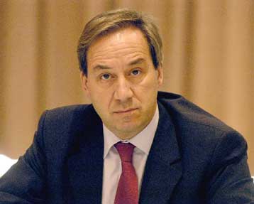 Τα μέτρα για τη μείωση του ελλείμματος ίσως δεν επαρκούν, παραδέχεται ο Γ.Αλογοσκούφης