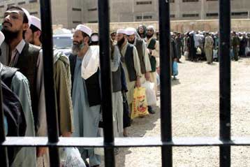 Αιματηρή απόπειρα απόδρασης μελών της Αλ Κάιντα από φυλακή της Καμπούλ