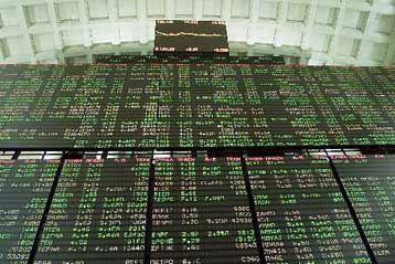 Σε δίκη 17 στελέχη επιχειρήσεων για «χειραγώγηση» μετοχών