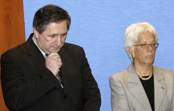 Παραιτήθηκε ο πρωθυπουργός της Σερβικής Δημοκρατίας της Βοσνίας