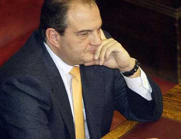 Κόντρα Αλογοσκούφη – Φλωρίδη στην πρεμιέρα της συζήτησης για τον προϋπολογισμό