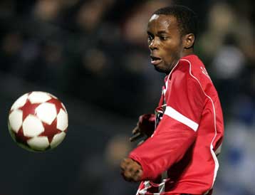 Δε «σεβάστηκε» τη φιλοξενία η Ρόντα, 2-0 στο «Φίλιπς Στάντιον»