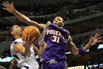 Την όγδοη συνεχόμενη νίκη σημείωσε το Φοίνιξ στην Ουάσινγκτον