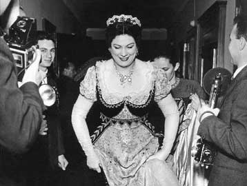 «Έφυγε» από τη ζωή η διάσημη Ιταλίδα σοπράνο Ρενάτα Τεμπάλντι