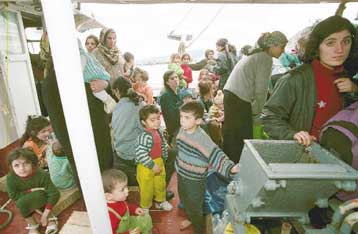 Επείγουσα έρευνα στη ΓΑΔΑ για πιθανή κακοποίηση ανήλικων μεταναστών από αστυνομικούς