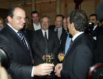 Κλειστά κρατά τα χαρτιά του ο Κ.Καραμανλής για το ενδεχόμενο ανασχηματισμού