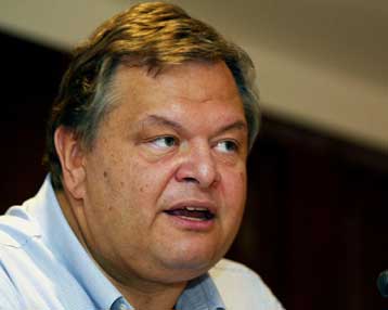 Ανοιχτό το ενδεχόμενο αποχής από κομματικά αξιώματα για τον Ευάγγελο Βενιζέλο