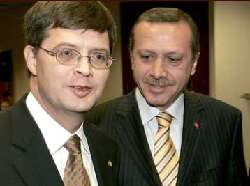 Πιέσεις για έναρξη νέων διαβουλεύσεων για το Κυπριακό από την ΕΕ