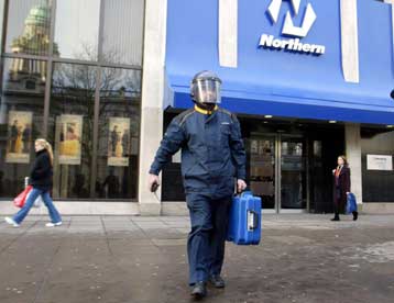 Ληστεία σε τράπεζα στο Μπέλφαστ της Βορείου Ιρλανδίας με λεία 43 εκατ. ευρώ