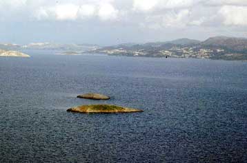 Τουρκικό σκάφος παραβίασε τα ελληνικά χωρικά ύδατα στην περιοχή των Ιμίων