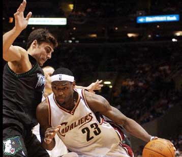 Με δέκα πόντους διαφορά η επικράτηση των Καβαλίερς επί της Μινεσότα