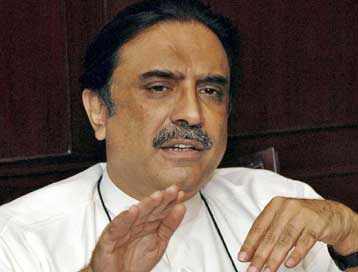 Ελεύθερος και πάλι με καταβολή εγγύησης ο αρχηγός της πακιστανικής αντιπολίτευσης