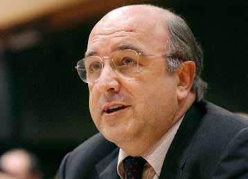 Ανεπαρκή κρίνει η Ευρωπαϊκή Επιτροπή τα κυβερνητικά μέτρα για τη μείωση του ελλείμματος